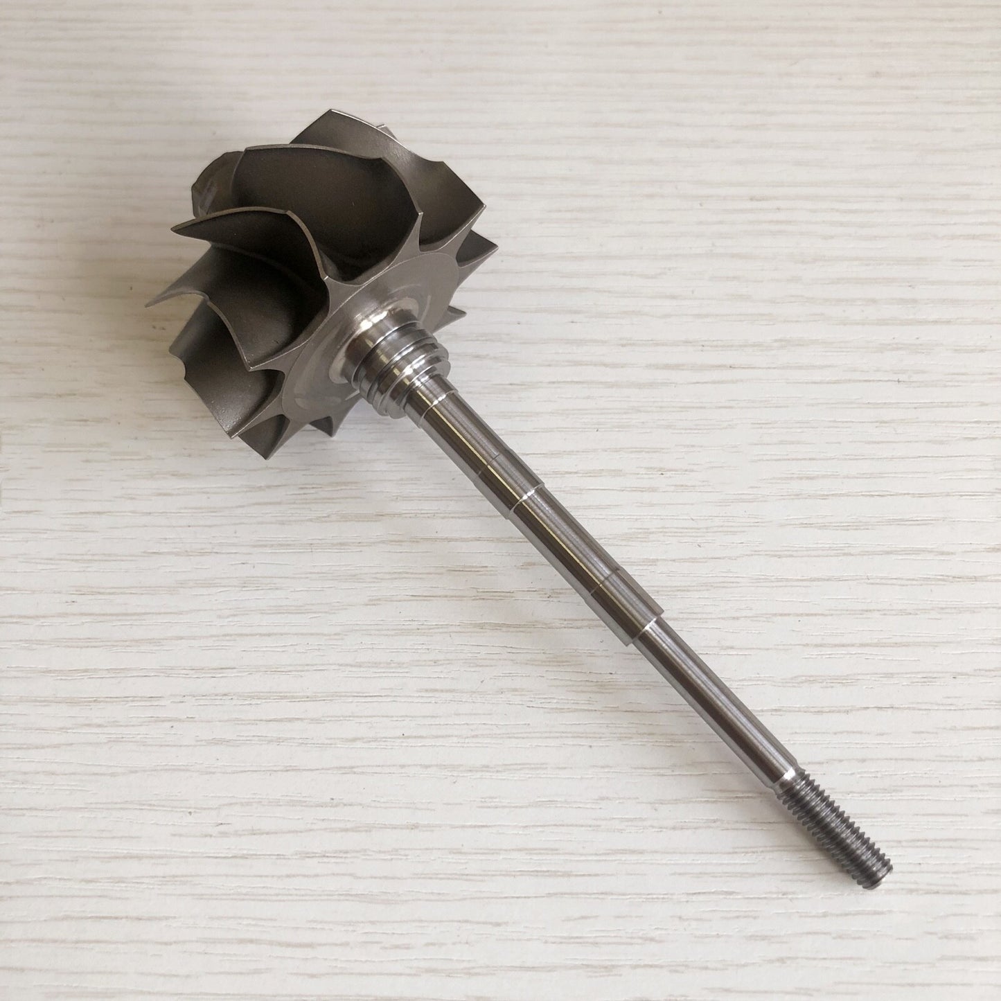 GT2835R 51.80/56.55 mm 10-blade ball bearing turbine shaft/turbine wheel