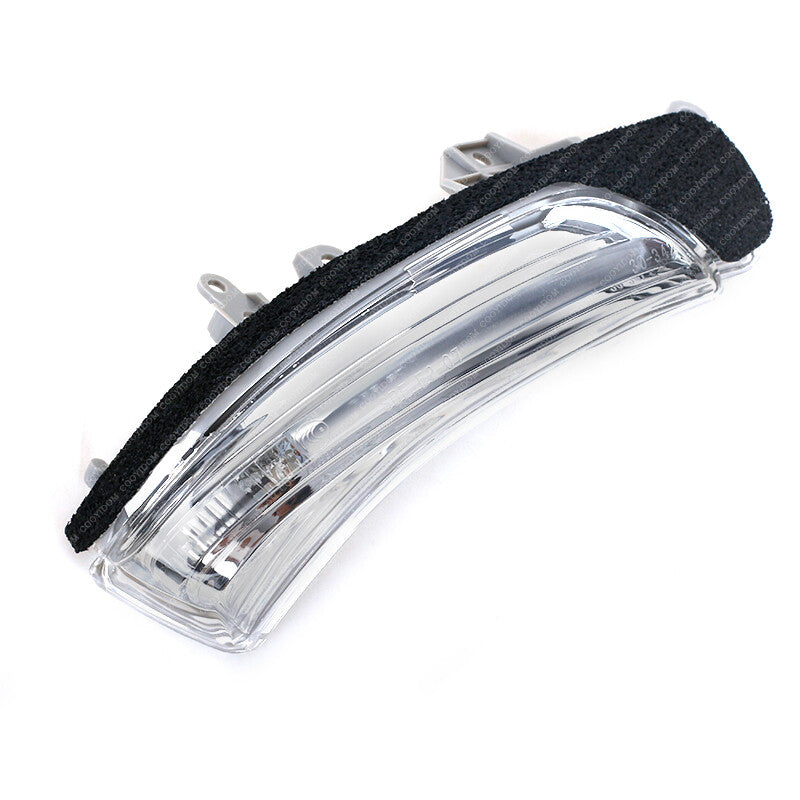 Right-side mirror indicator light applicable to for Toyota Prius Reiz Mark X for Avalon Wish 2009 - 2013