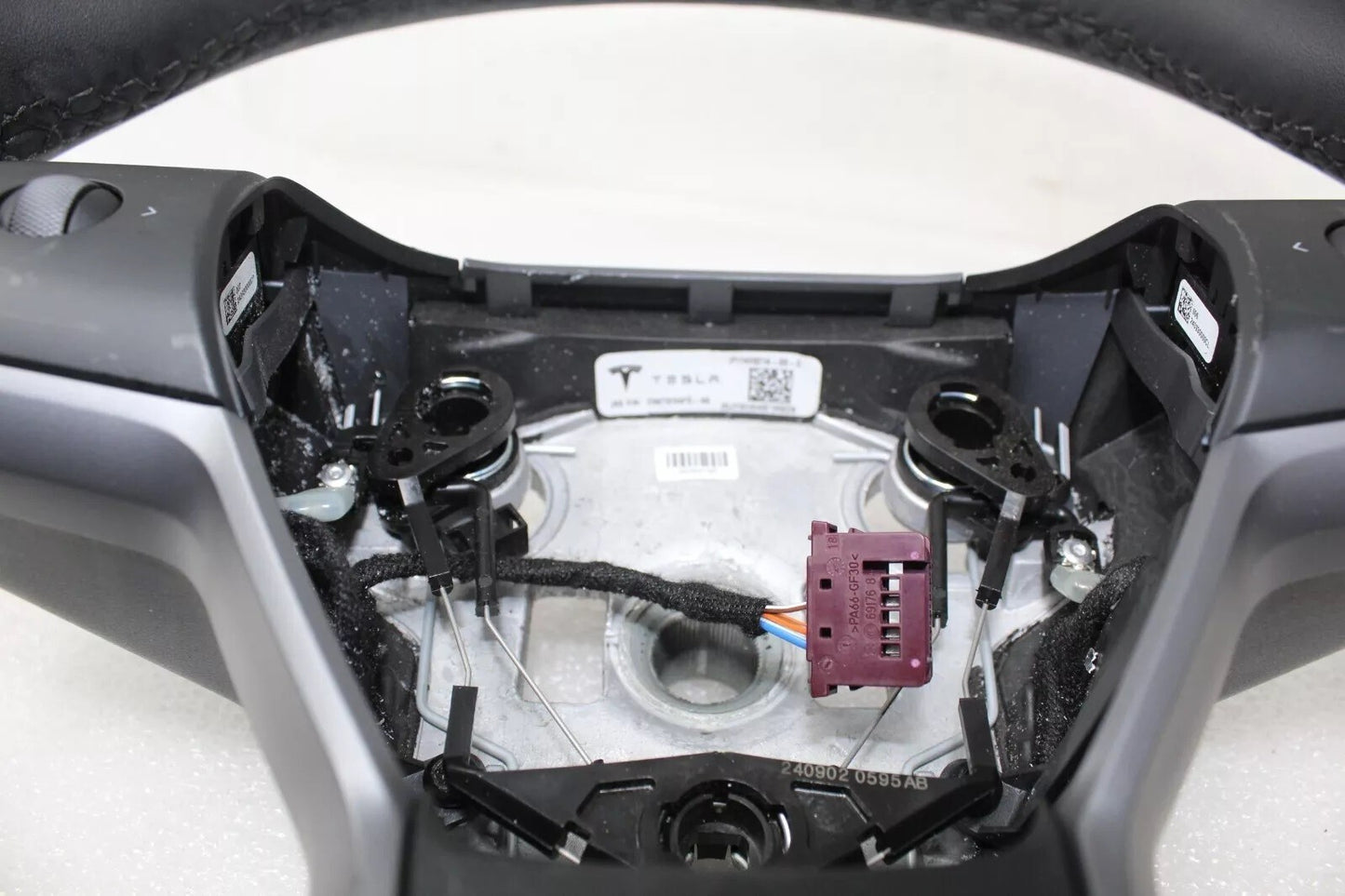 Brand new 1490214-00-B driver's steering wheel with heated leather, suitable for Tesla Model 3 Y