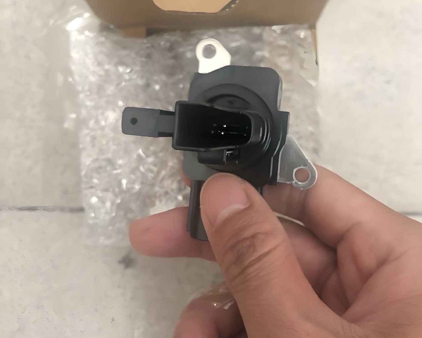 E5T62271 Mass Air Flow MAF Sensor for MAZDA 3 / 6 CX-5 PE01-13-215 2013-2014