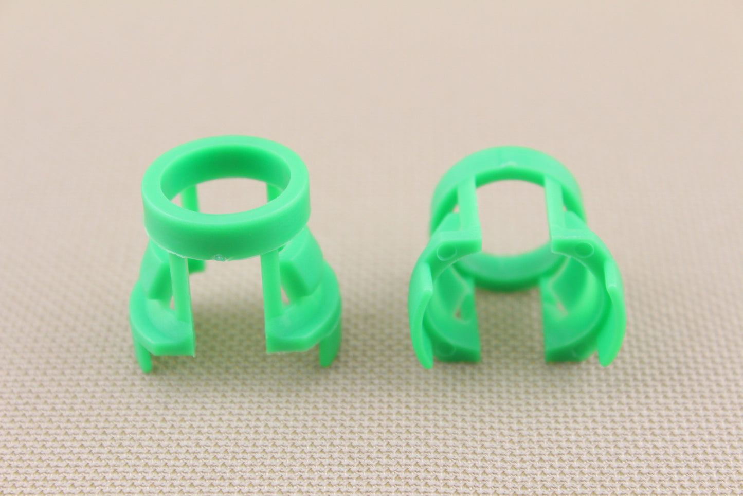 2 Auto Trans Oil Cooler Hose Clip 9485149 for VOLVO C70 S60 S80 V70 XC70