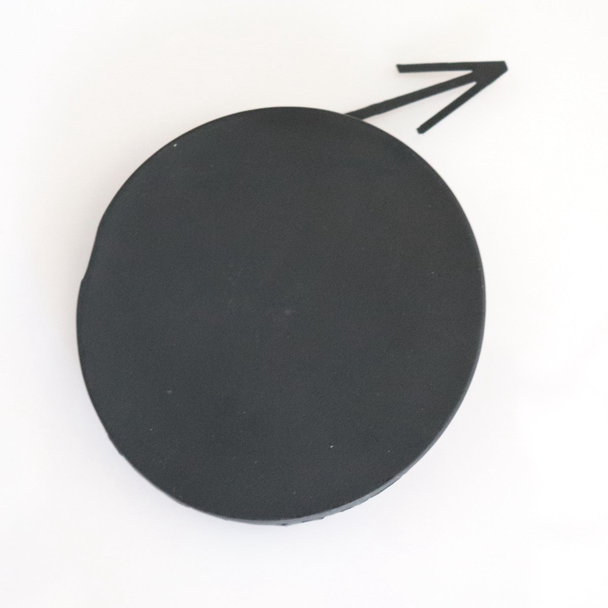 Suitable for Nissan Qashqai85071-JE20A, 1 piece rear bumper tow hook eye shield cap, black.