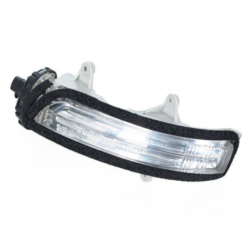 A pair of turn signal lights for the rearview mirrors of the 2012-2015 for Toyota for Land Cruiser .
