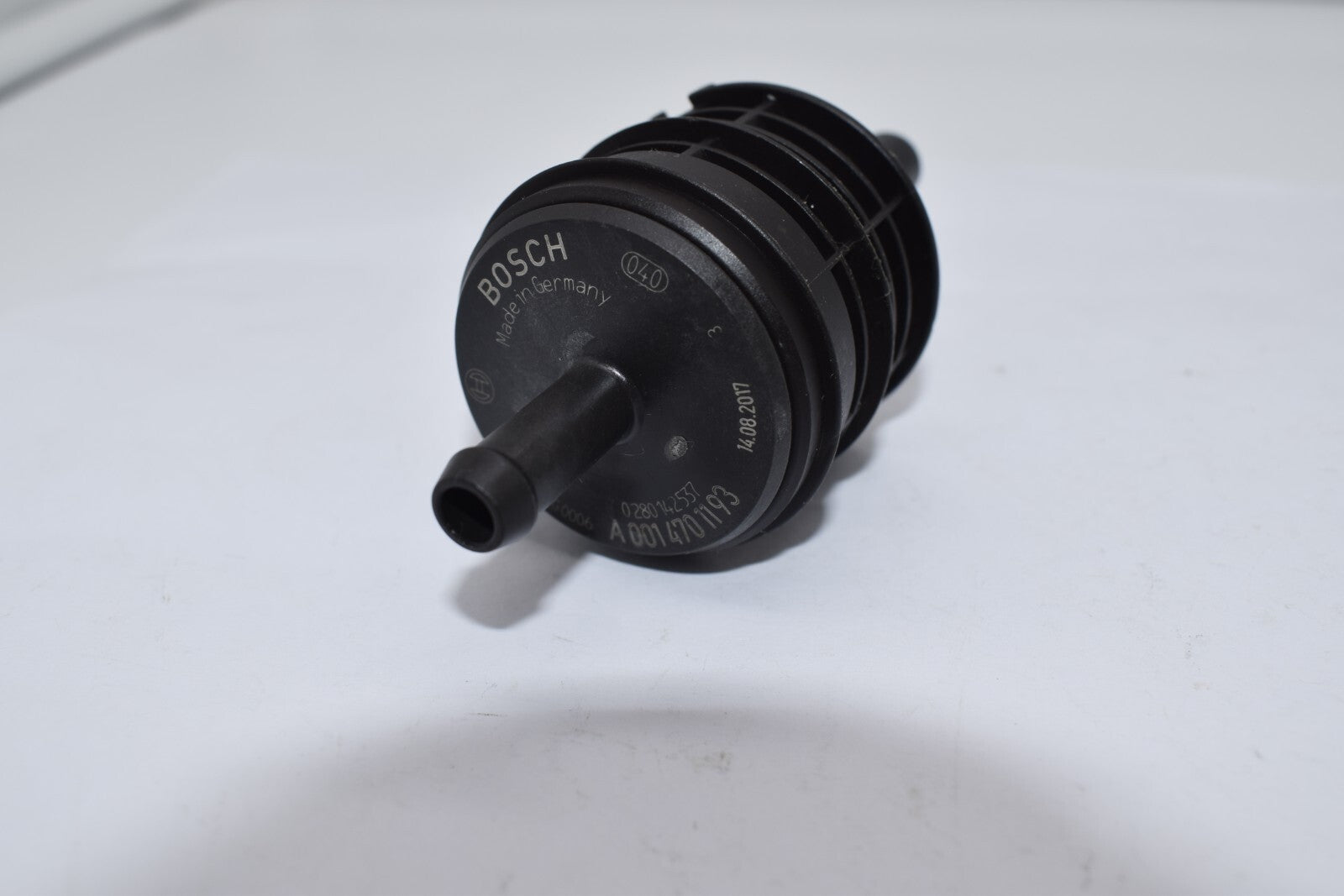 for MERCEDES-BENZ C W205 Left Vapor Canister Purge Valve A0014701193 NEW GENUINE