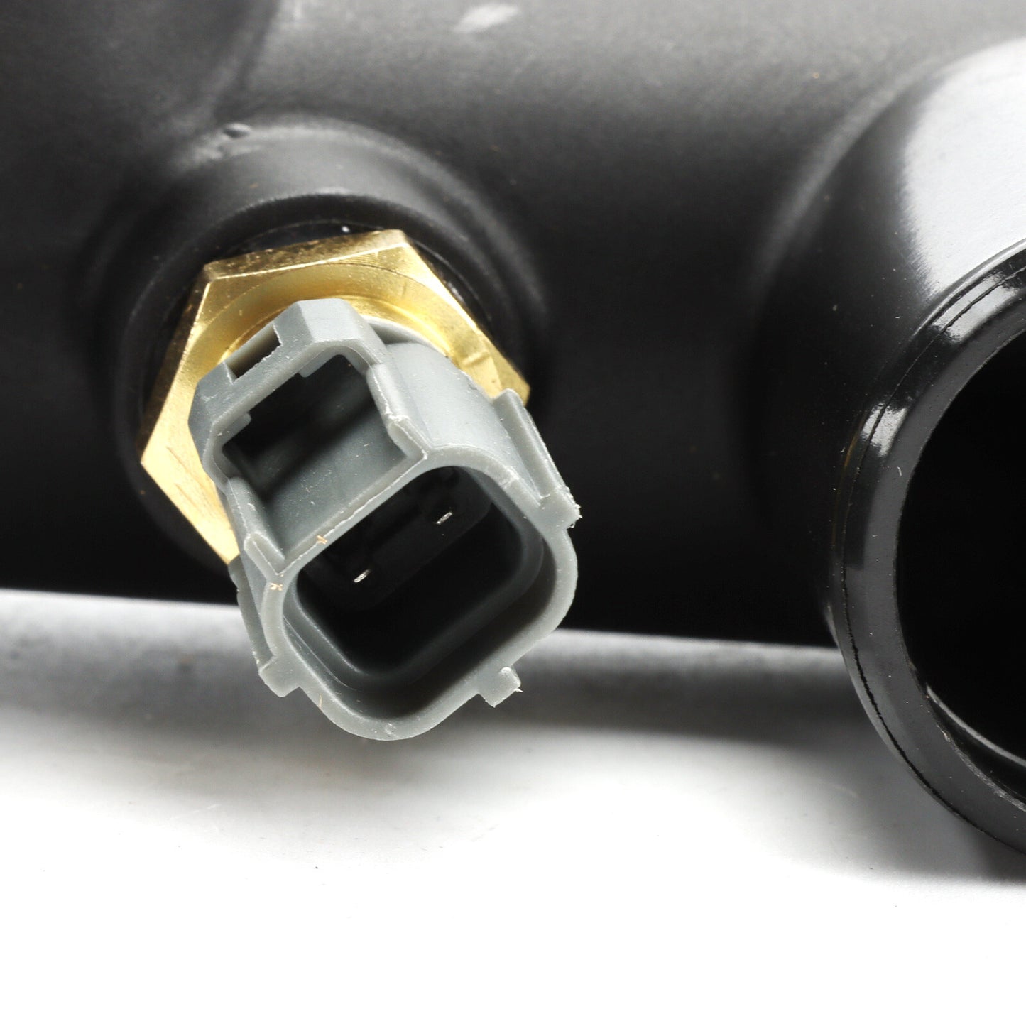 1-pack of thermostat cover, socket, and piping with sensor for Jaguar XK8, XJR, XJ8 4.0L. LNA1600AA
