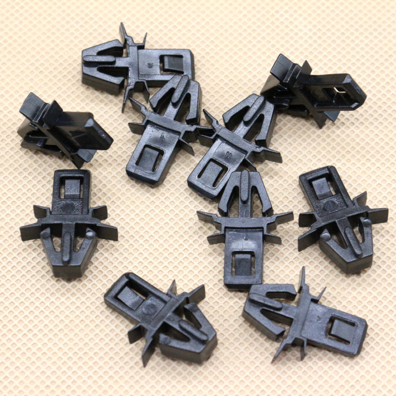 10x Fastener Clips Radiator Grille Retainer 9090467021 for Toyota T-100 Truck