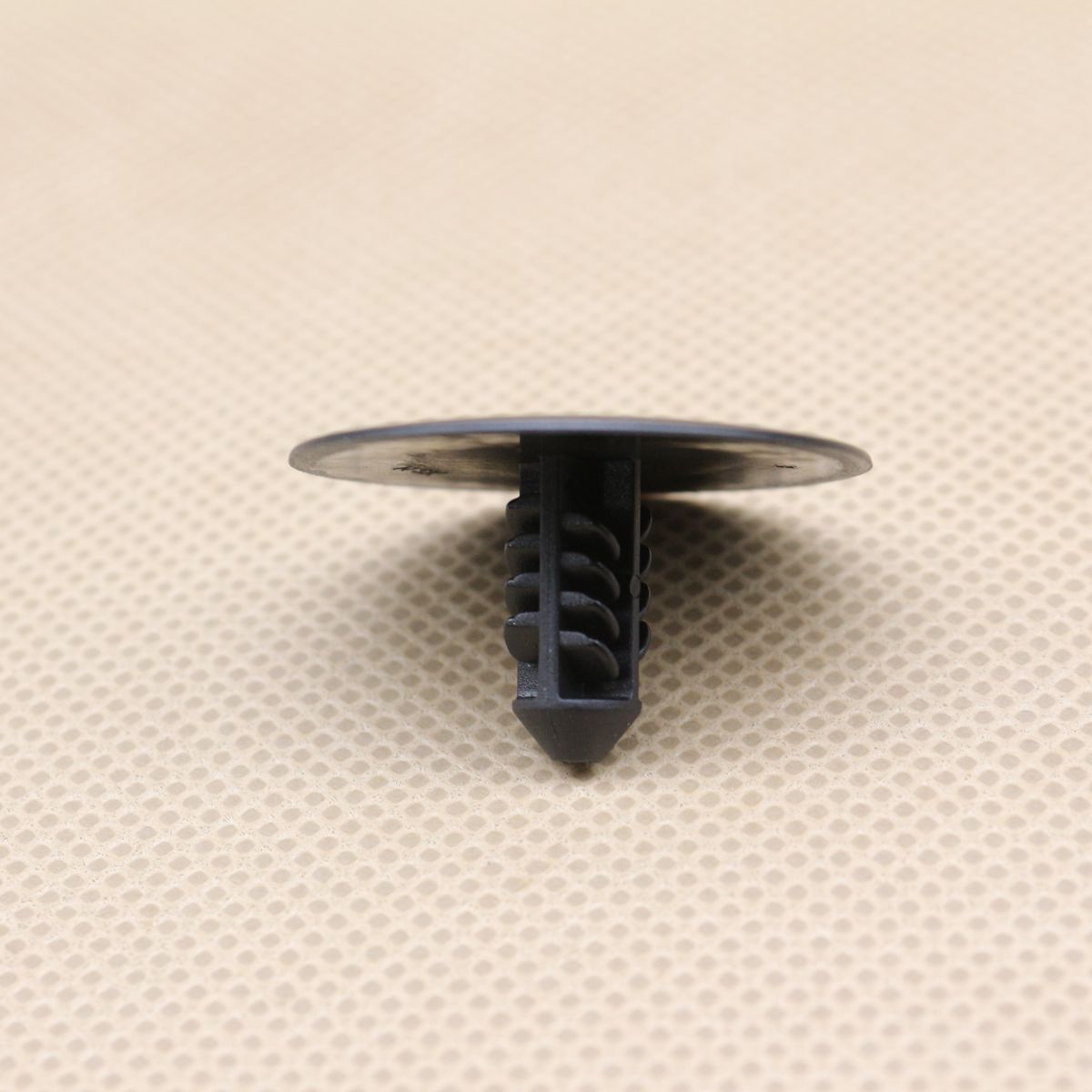 10Pcs Hood Insulation Retainer Clip For GM for Buick for Chevrolet 11571159