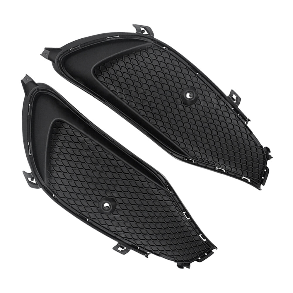 Suitable for Mercedes-Benz CLA CLA200 CLA250 CLA45 W117 dual right-hand impact fog light grill cover