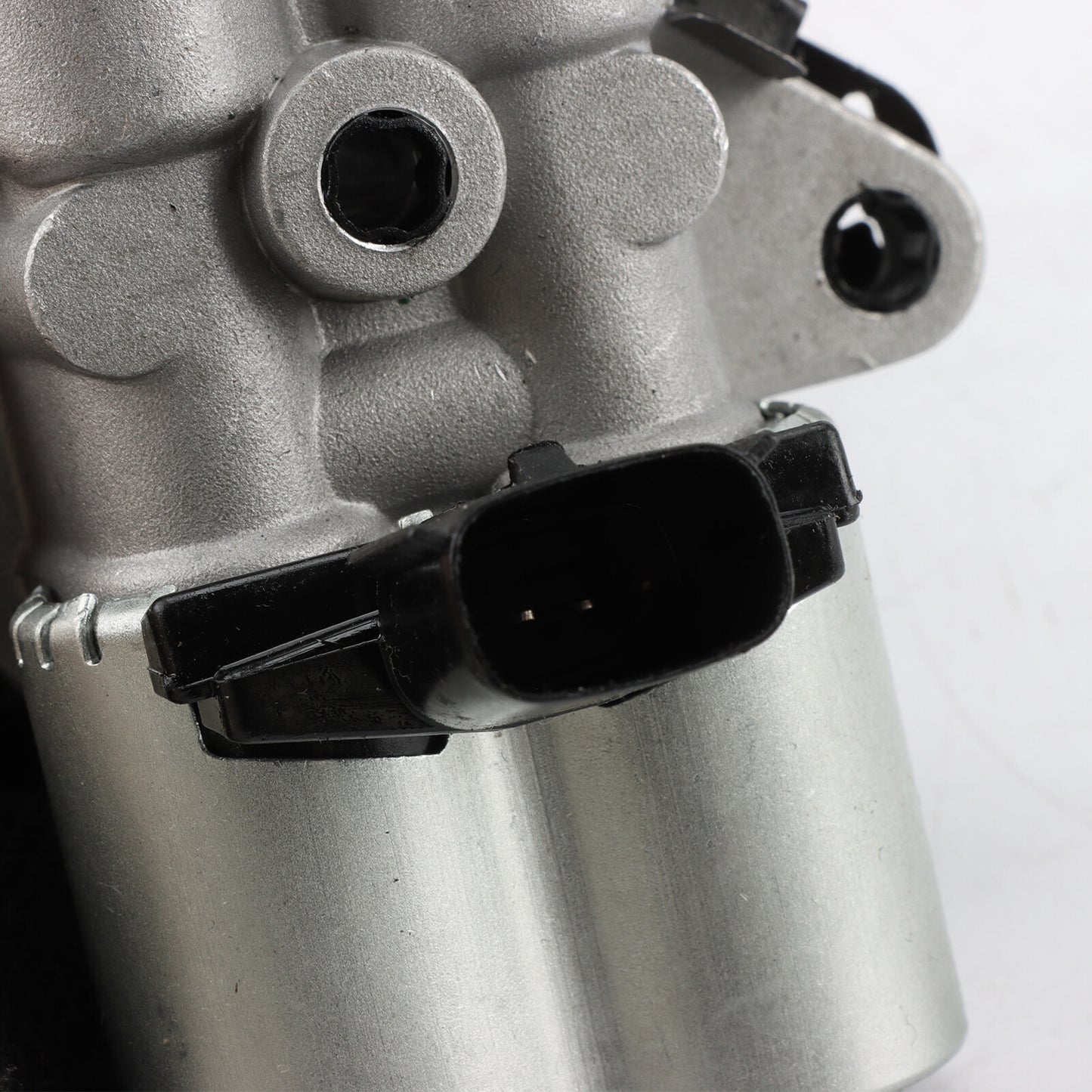1X 19419980 VVT Oil Control Valve For 2014-2015 for Chevrolet Impala Malibu 2.5L