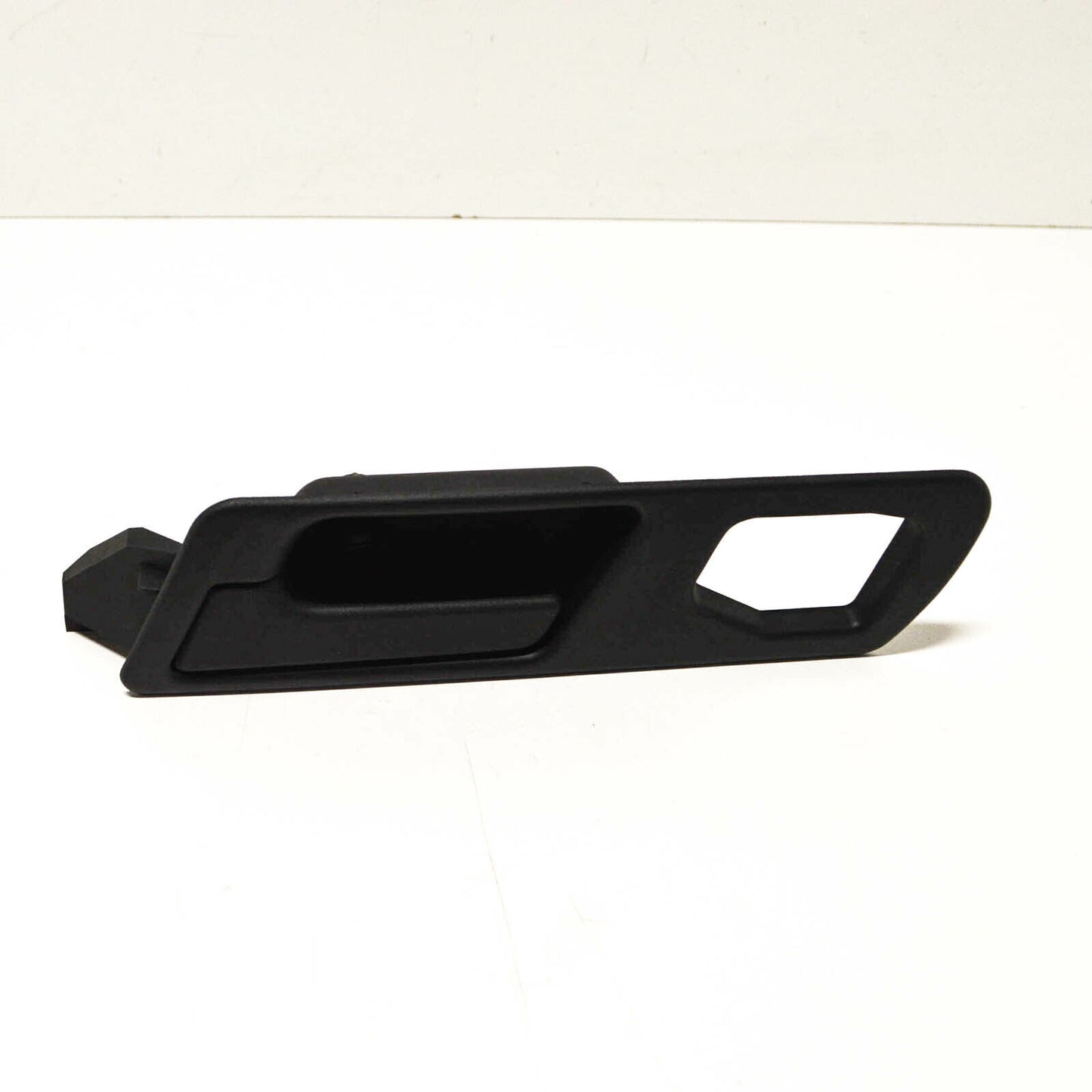 NEW for BMW 5 E34 FRONT RIGHT INTERIOR DOOR HANDLE 51211944370 1944370