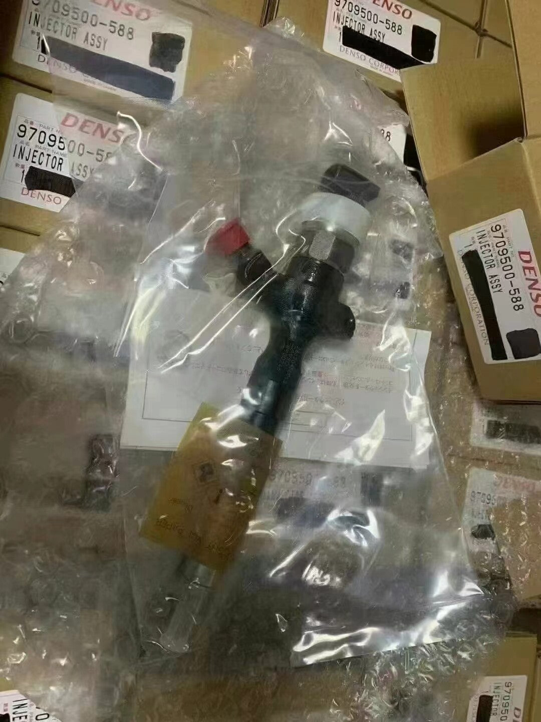 New for TOYOTA HIACE 2KD-FTV Common Rail Injector 095000-5881 23670-30050