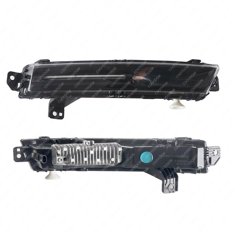 A pair of black fog lights on the left front bumper are suitable for the 2018-2020 for Land Rover for Range Rover Velar.