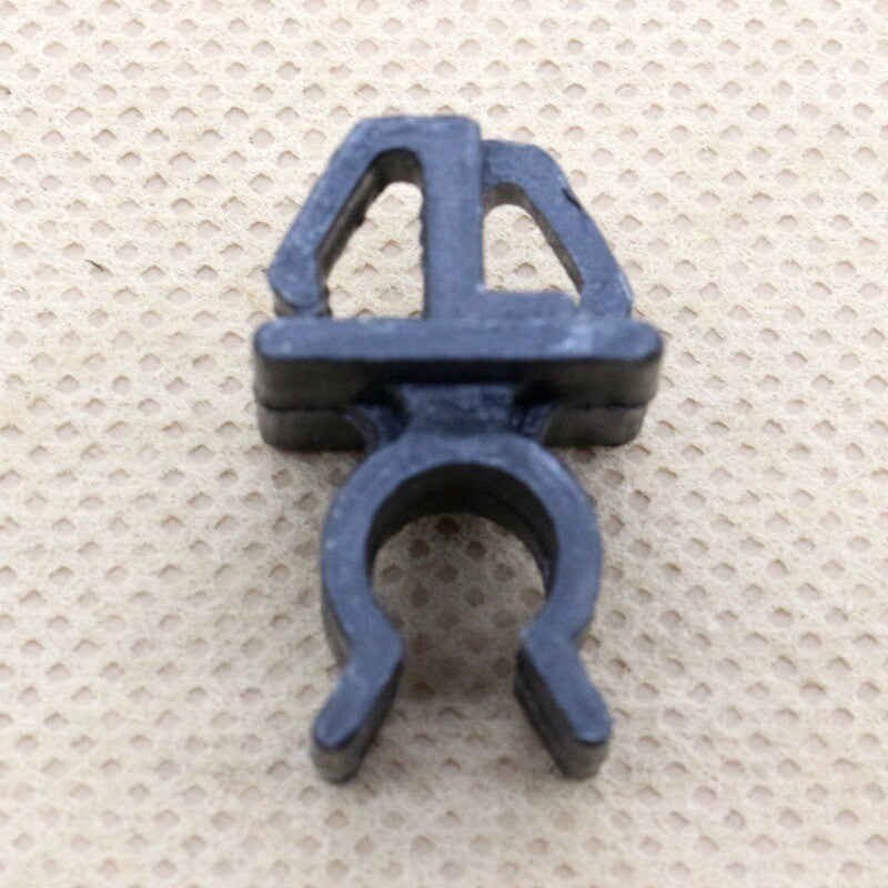 Range hood mounting clip 95073074 is compatible with for Chevrolet Malibu and for Buick Encore.
