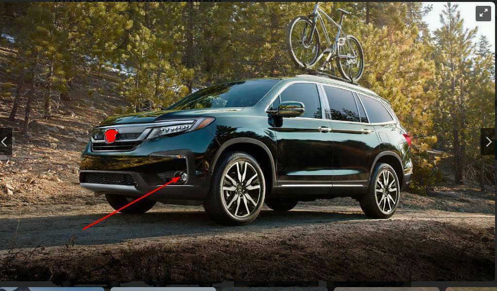 Automotive parts for Honda Pilot 2019: Chrome front fog light frame cover.