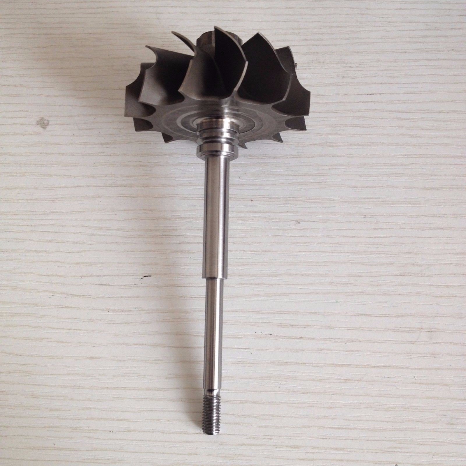TD07 63X74.2 mm 12 Blade Log Bearing Turbine Turbine Shaft and Wheel/Turbine Wheel