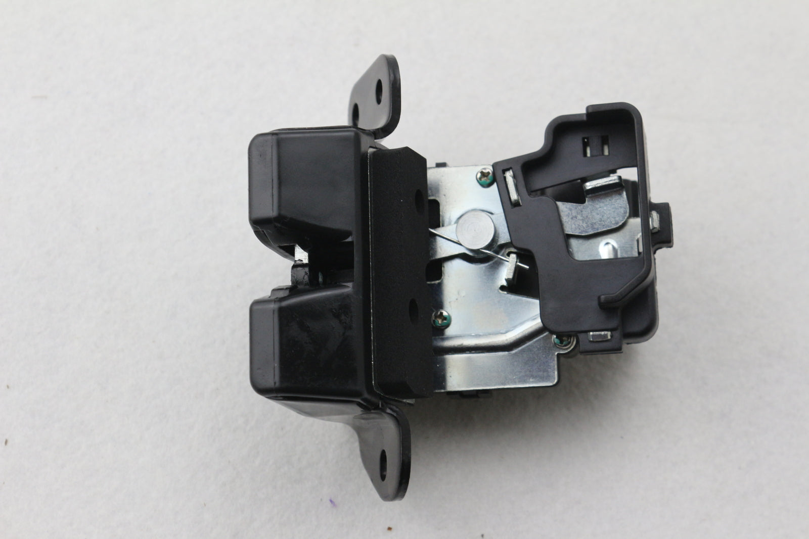 Car Rear Luggage Cover Lock Tailgate Latch 812303W000 for Kia Sportage 11-16