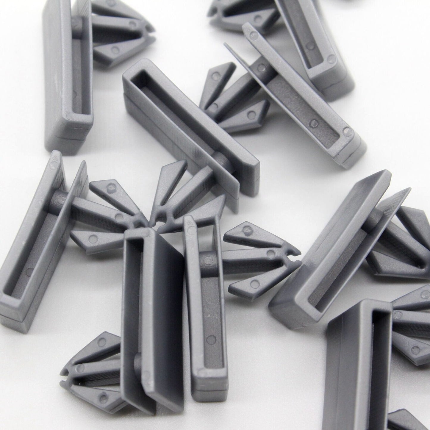 20 Pcs Clips For GM 15221959 Cobalt HHR Rocker Panel Moulding Retainer Fasteners