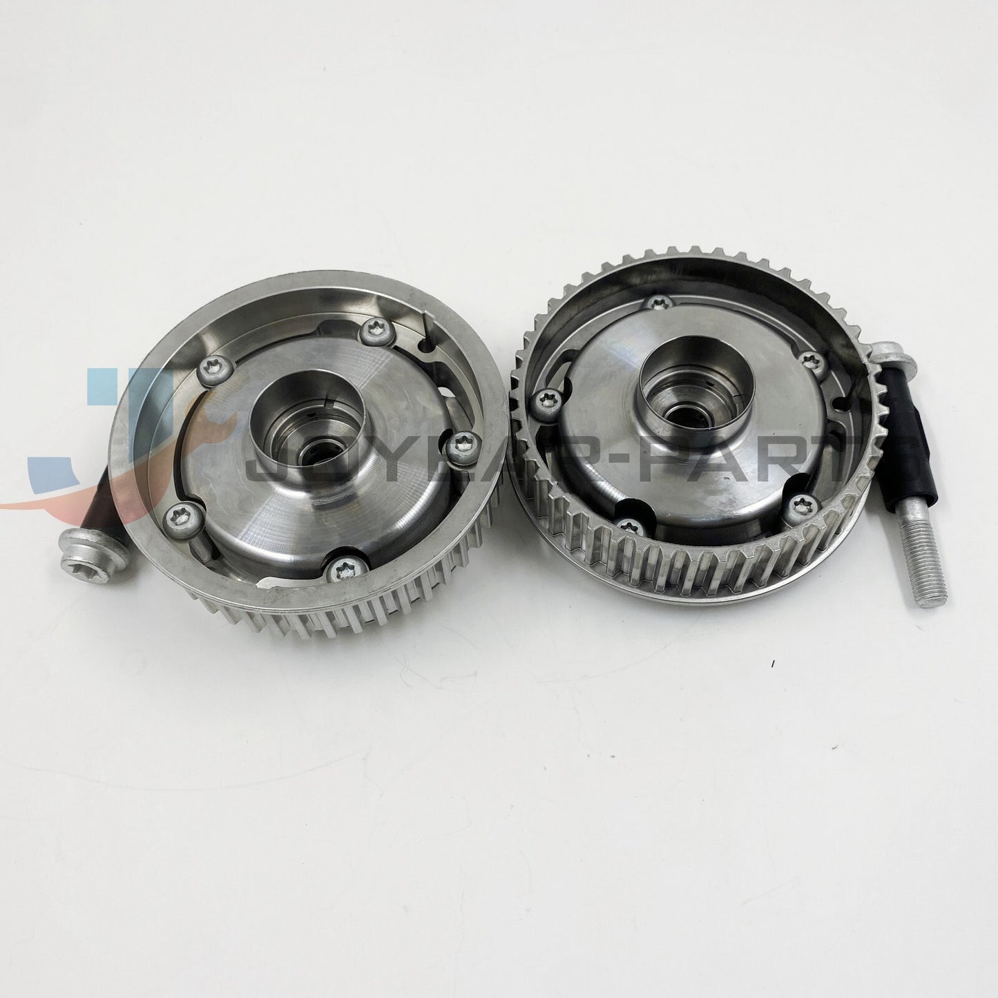 Intake and exhaust engine camshaft gears 55567048 55567049 are suitable for Chevrolet Sonic