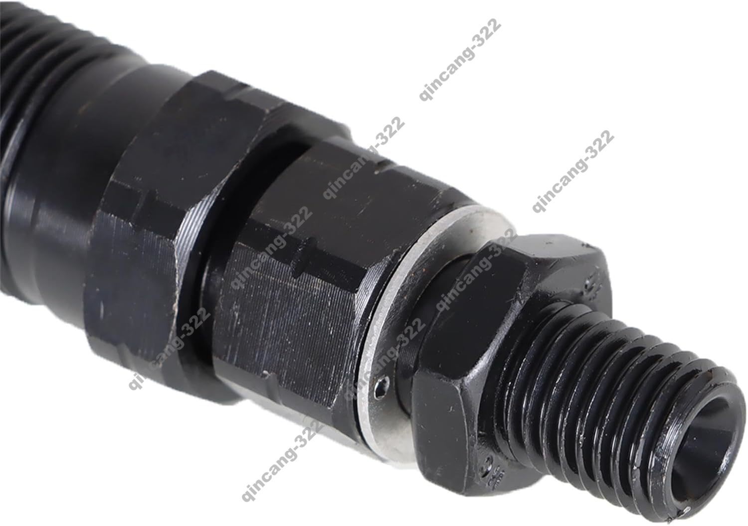 Fuel Injector 16032-53902 for Kubota Engine D905 D1005 D1105 V1305 V1505 V1505-T