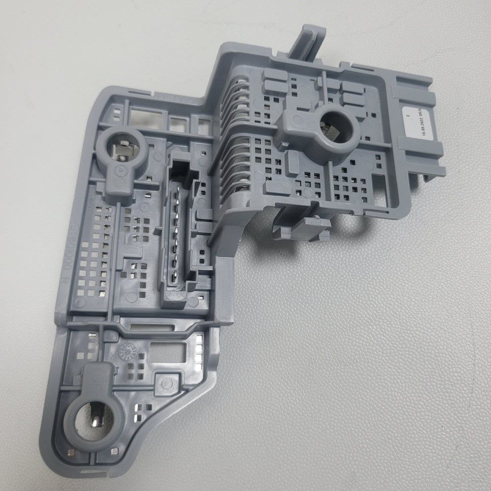 LED taillights suitable for Mercedes-Benz W204, C250, C300, C350, C63, and AMG models. (12-14)