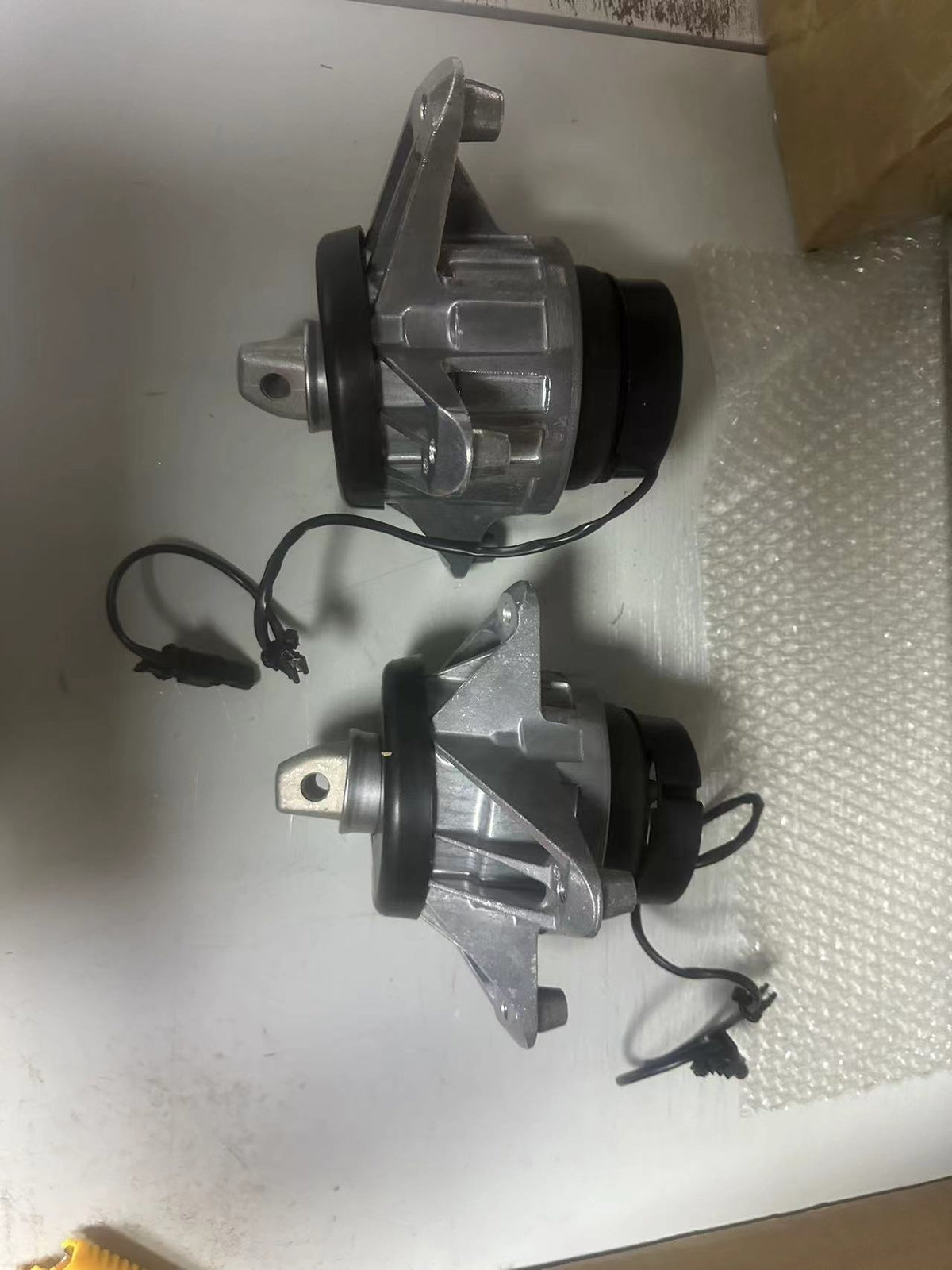 1672407600 1672407700 Front left engine mount for MERCEDES GLE W167