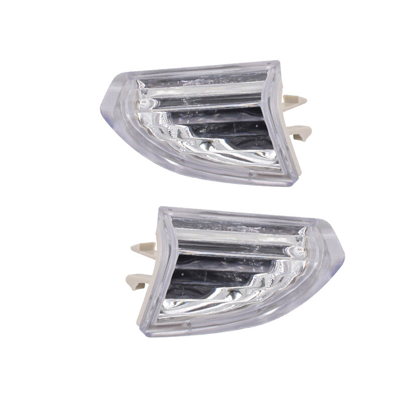 A pair of front bumper turn signal light housings without bulbs, suitable for Volkswagen for Passat CC 09-12