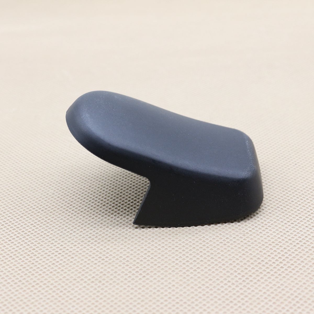 Rear windshield wiper arm base cover 95562832002, suitable for Porsche for Cayenne , 2004-10