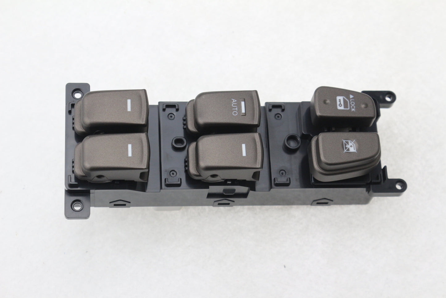 Car Electric Power Window Switch 93570-3K600 for Hyundai Sonata 2008-2010