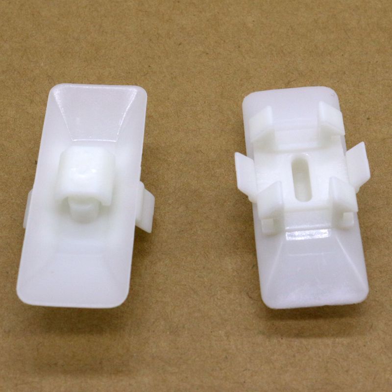 10. Body side mold clamp mounting clip holder suitable for Mercedes-Benz W124 W129