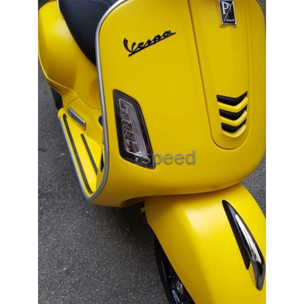 Front turn signal light For vespa gts 300/125 GTS300 GTS250 GTS150 GTV250 GTV300