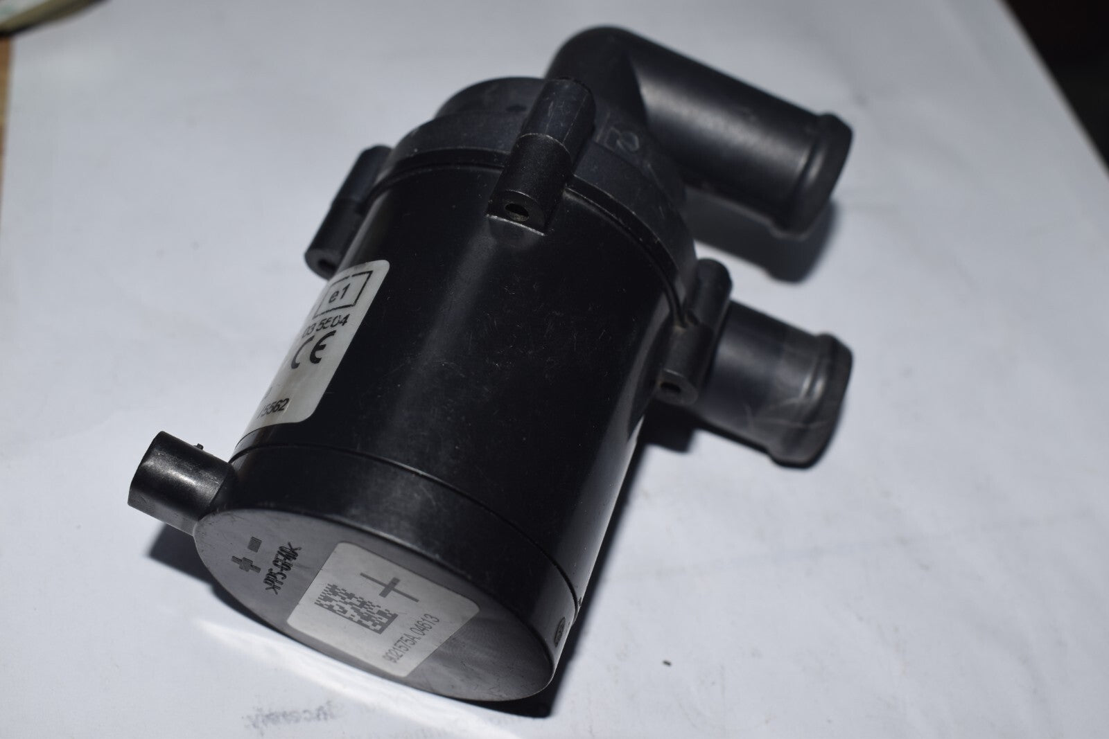 PIERBURG Water Circulation Pump for AUDI A3 for VW for Passat for Tiguan Touran Webasto Heater