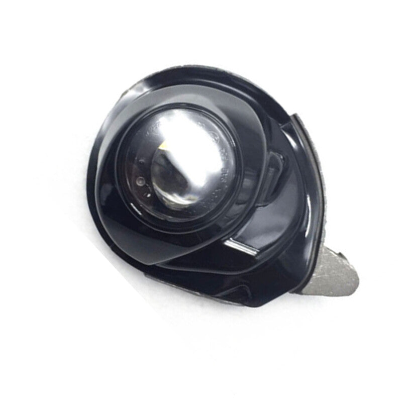 A pair of front LED fog lights and daytime running lights are available for the for Mazda CX-5 2017-2019.
