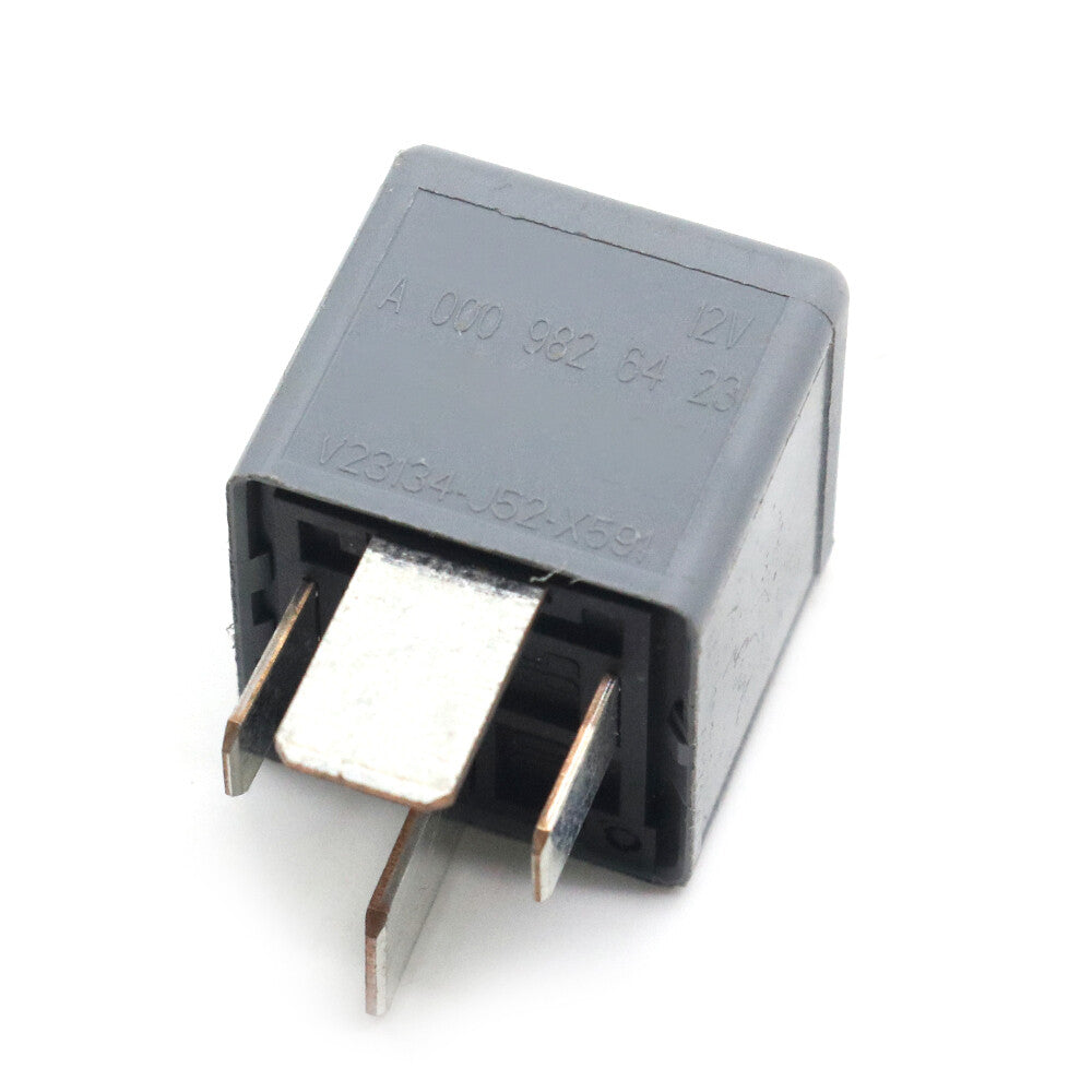 1PCS for DODGE SPRINTER 3500 for MERCEDES-BENZ Relay 4-PIN A0009826423